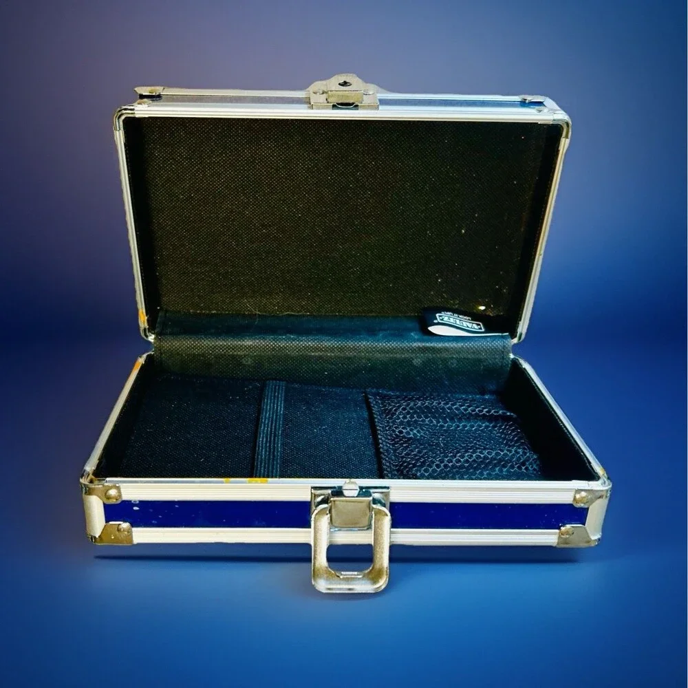 Vaultz Storage Case 3D Shark Design Aluminum Carrying Blue Box No Key